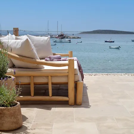 Theseatree Paros Apartment